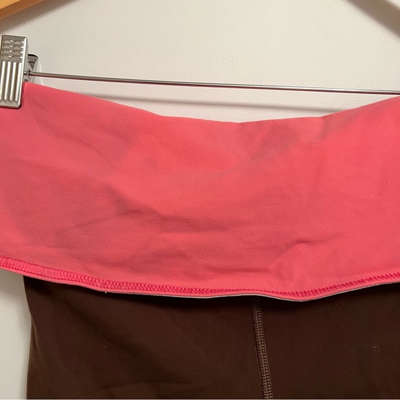 Lululemon reversible capris - Picture 3 of 5